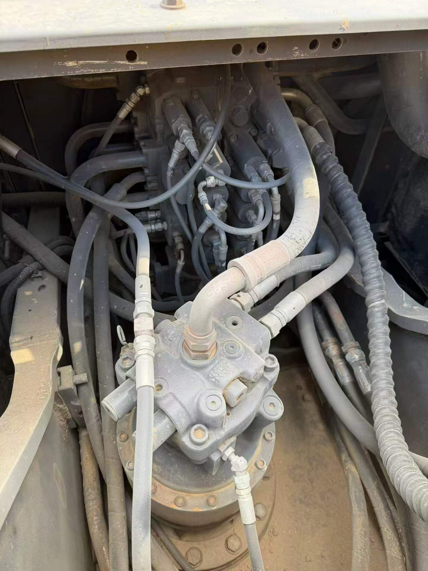Buy Sumitomo SH210-5 Used Excavator / 5 Buy Sumitomo SH210-5 Used Excavator / 5