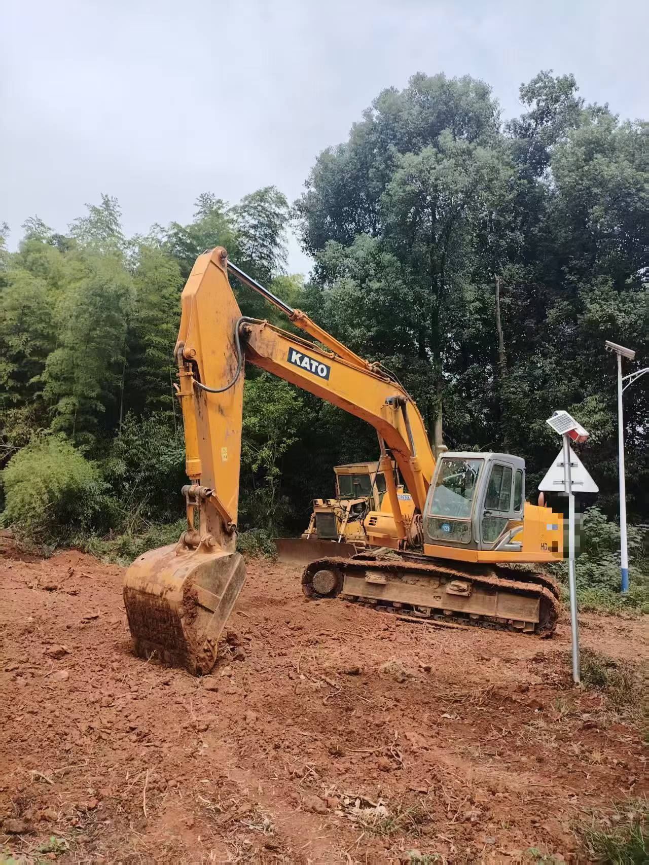 Buy Kato HD820 Used Excavator / 8 Buy Kato HD820 Used Excavator / 8
