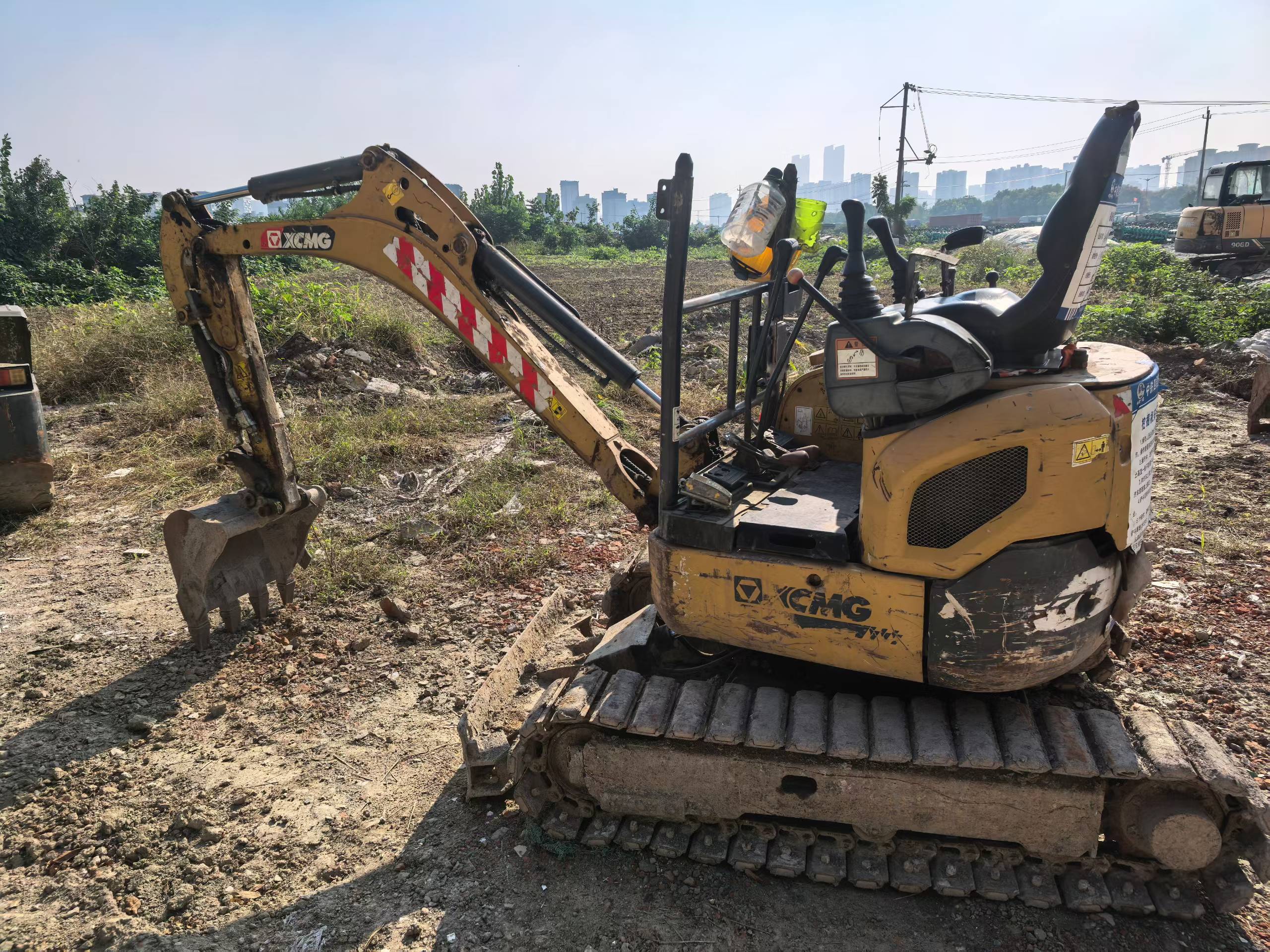 Buy XCMG XE15 Used Excavator / 3 Buy XCMG XE15 Used Excavator / 3