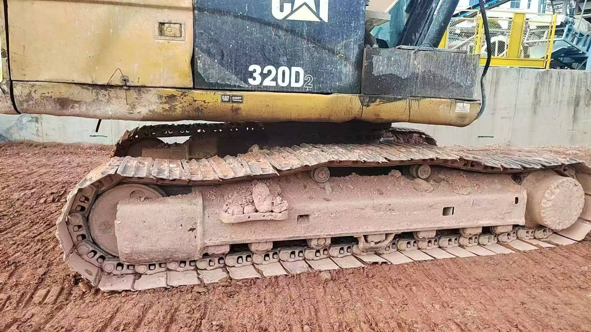 Buy Caterpillar 320D Used Excavator / 2 Buy Caterpillar 320D Used Excavator / 2