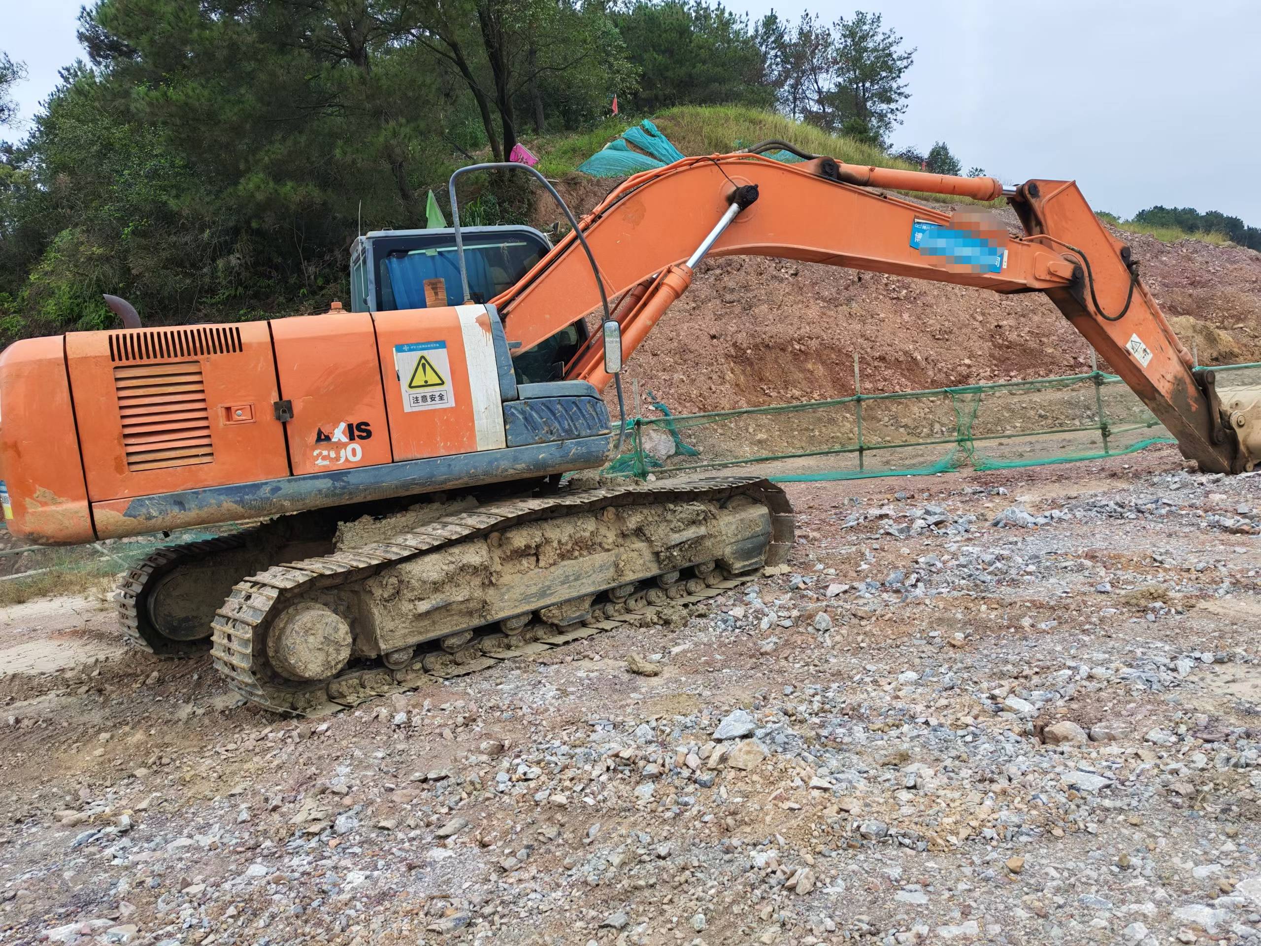 Buy Hitachi EX200-3 Used Excavator / 3 Buy Hitachi EX200-3 Used Excavator / 3