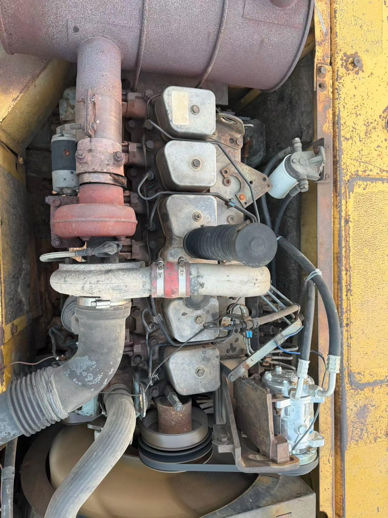 Buy Komatsu PC200-6E Used Excavator / 6 Buy Komatsu PC200-6E Used Excavator / 6