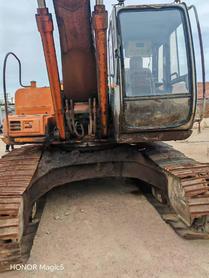Buy Hitachi EX200-5 Used Excavator / 2 Buy Hitachi EX200-5 Used Excavator / 2
