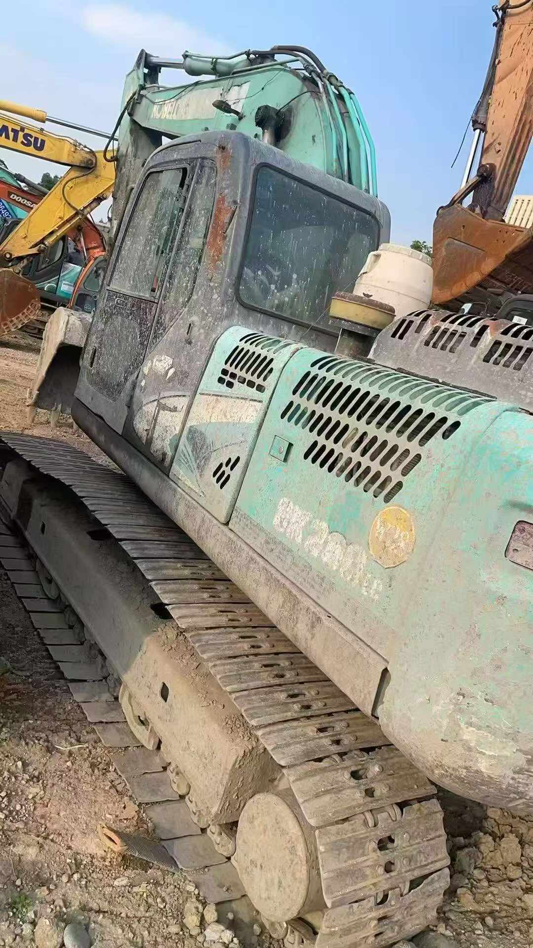 Buy Kobelco SK260 Used Excavator / 2 Buy Kobelco SK260 Used Excavator / 2
