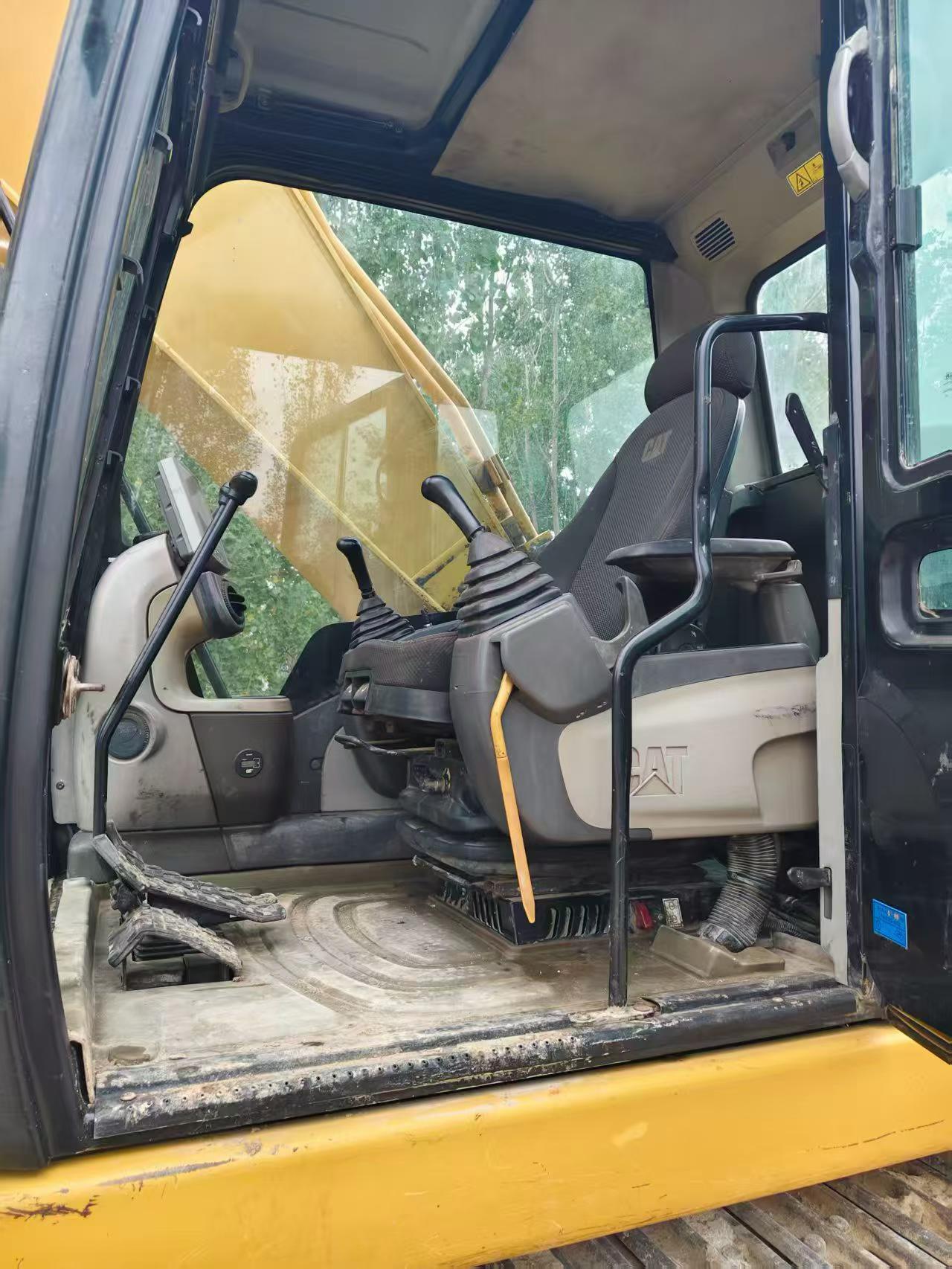 Buy Caterpillar 330B Used Excavator / 5 Buy Caterpillar 330B Used Excavator / 5