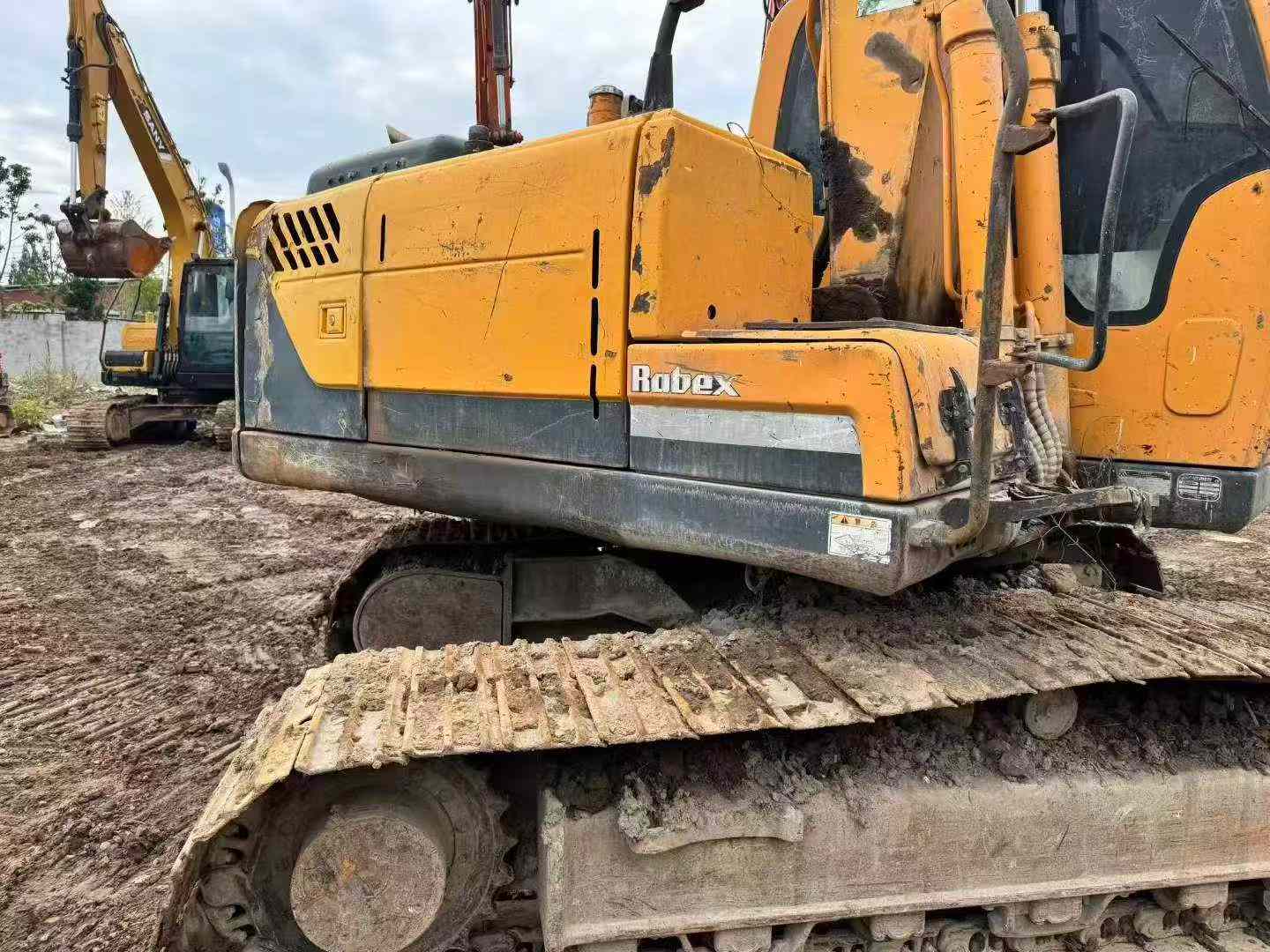 Buy Hyundai R150-7 Used Excavator / 2 Buy Hyundai R150-7 Used Excavator / 2