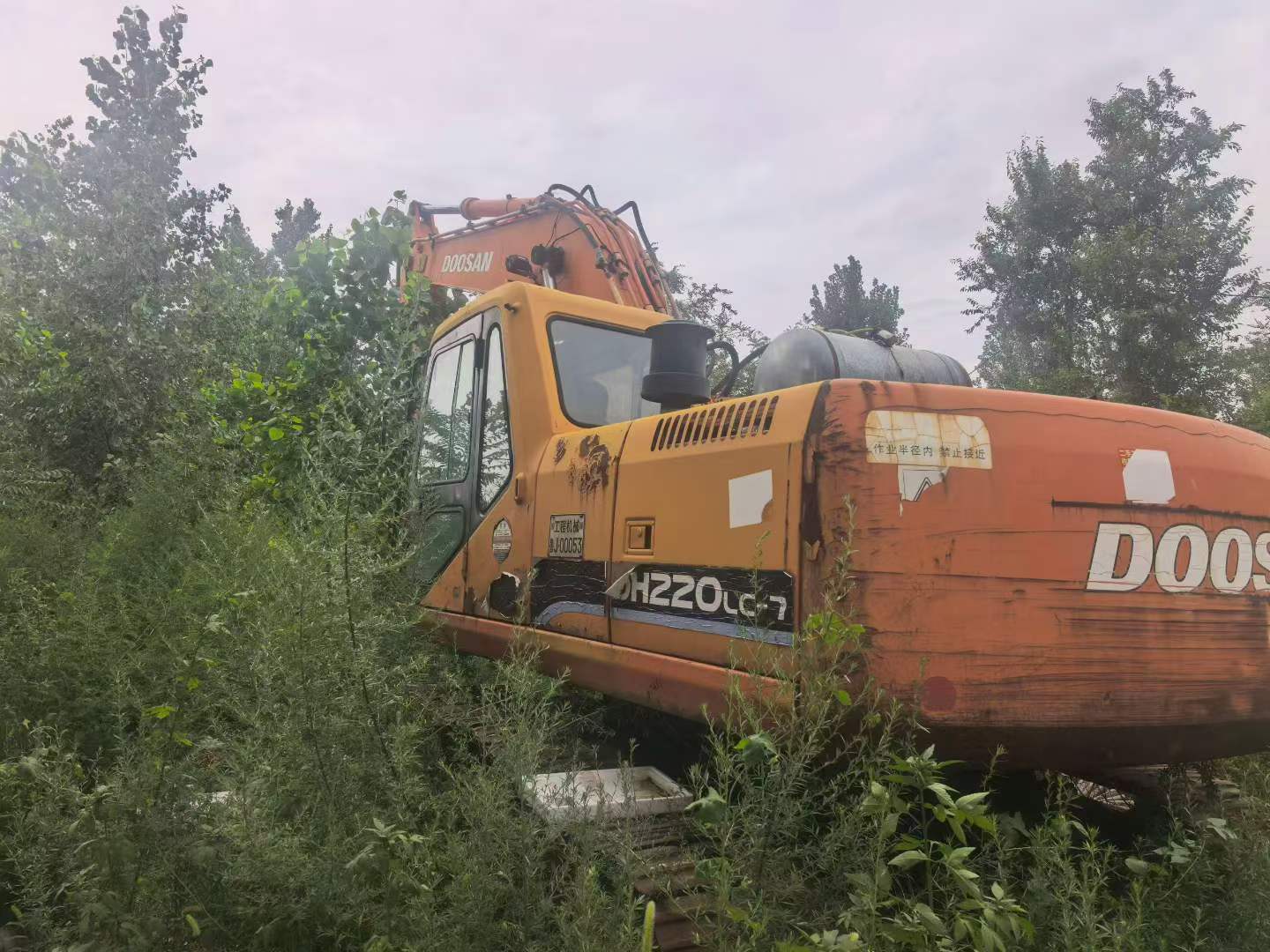 شراء حفارة Doosan DH220-7 مستعملة / 3