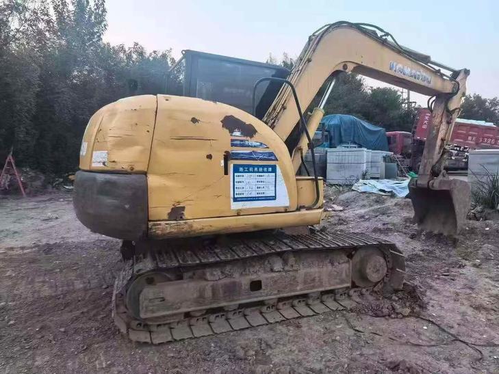 Buy Komatsu PC60-8 Used Excavator / 1