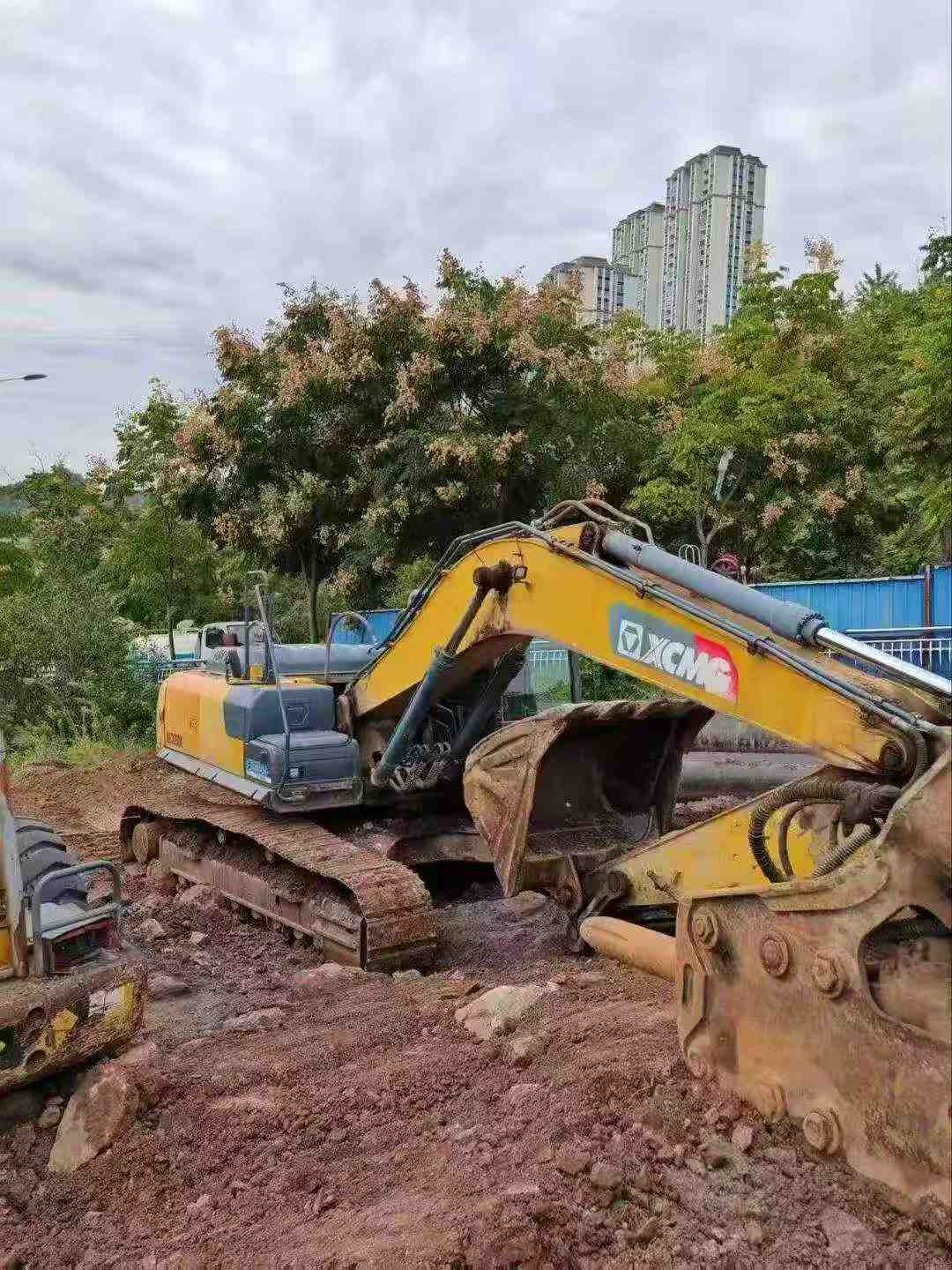 Buy XCMG XE270DK Used Excavator / 5