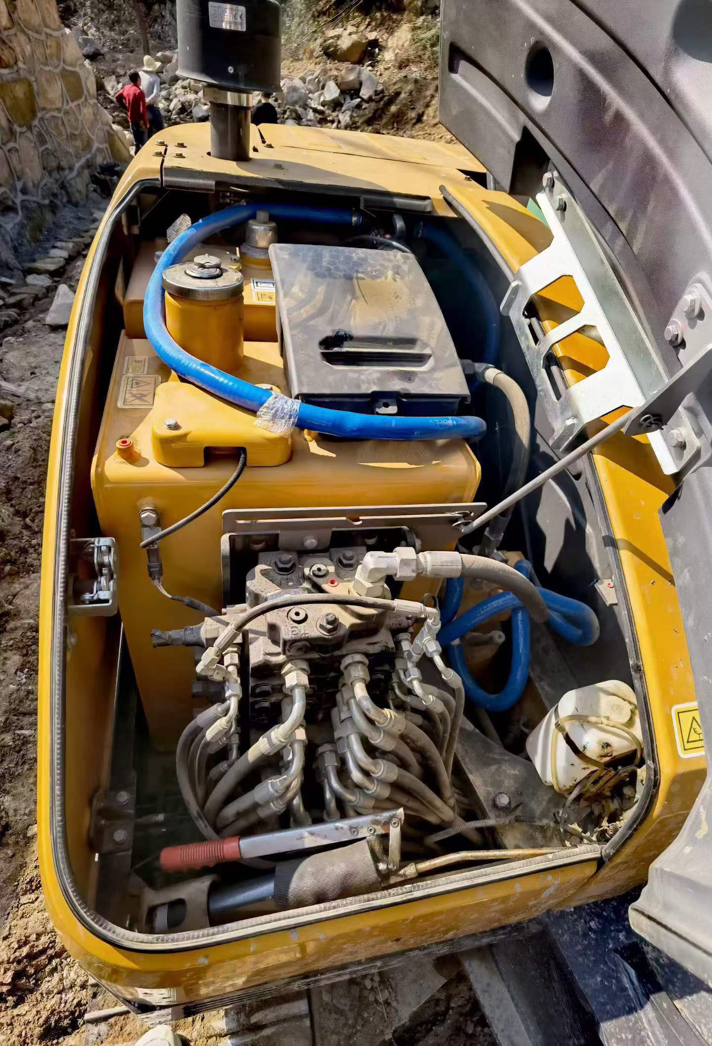 Buy XCMG XE60 Used Excavator / 8