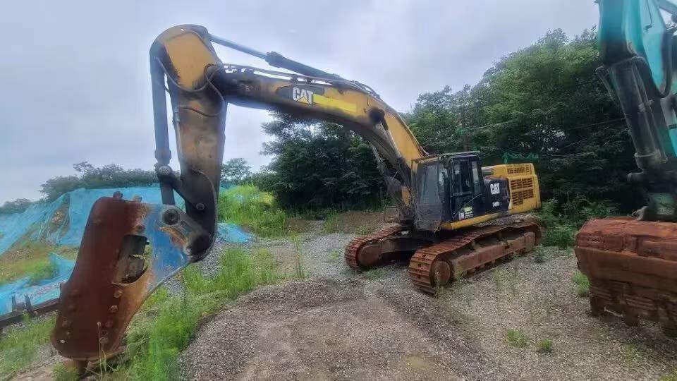 Buy Caterpillar 349E Used Excavator / 2 Buy Caterpillar 349E Used Excavator / 2