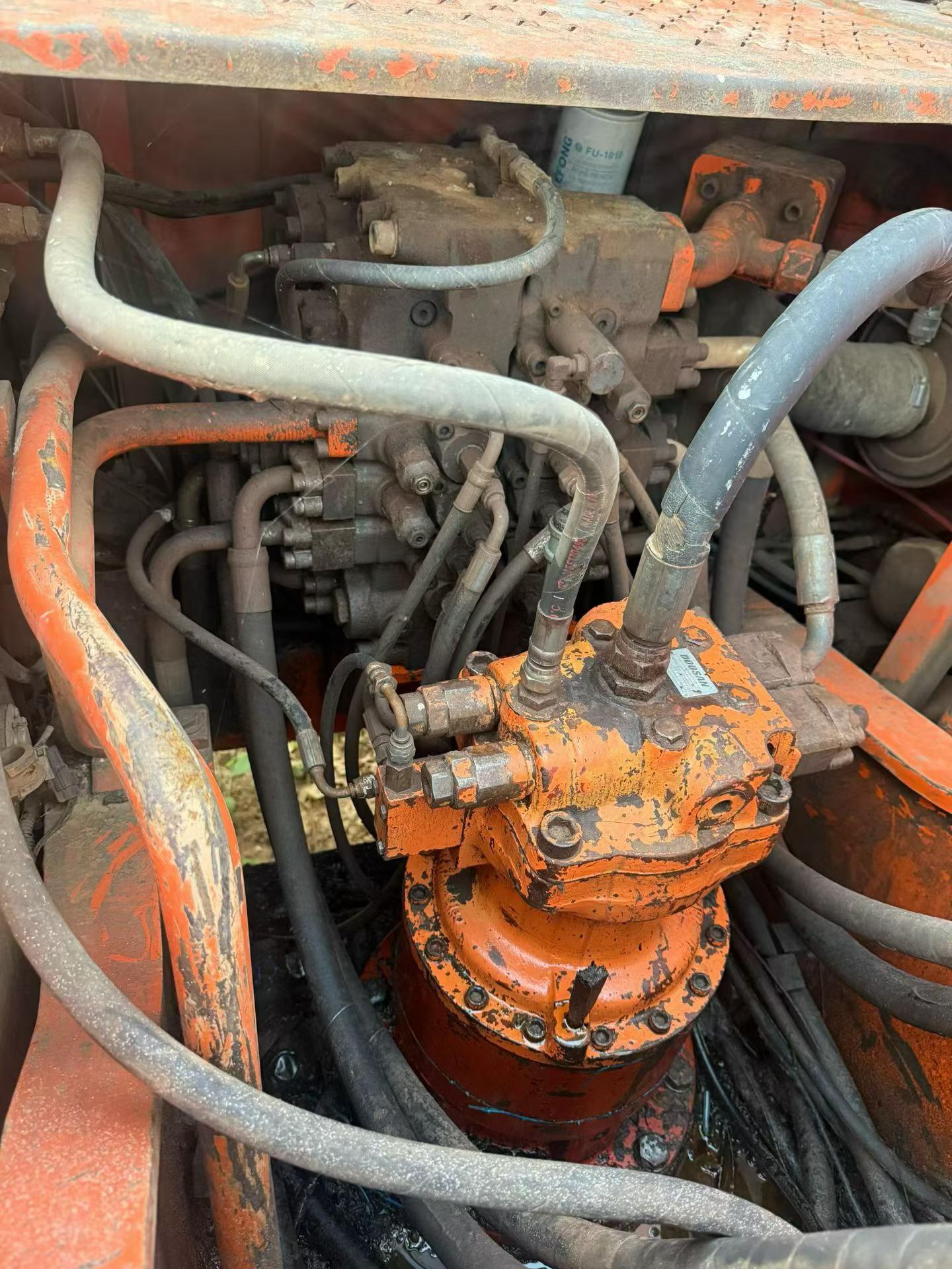 Buy Doosan DH225-7 Used Excavator / 2