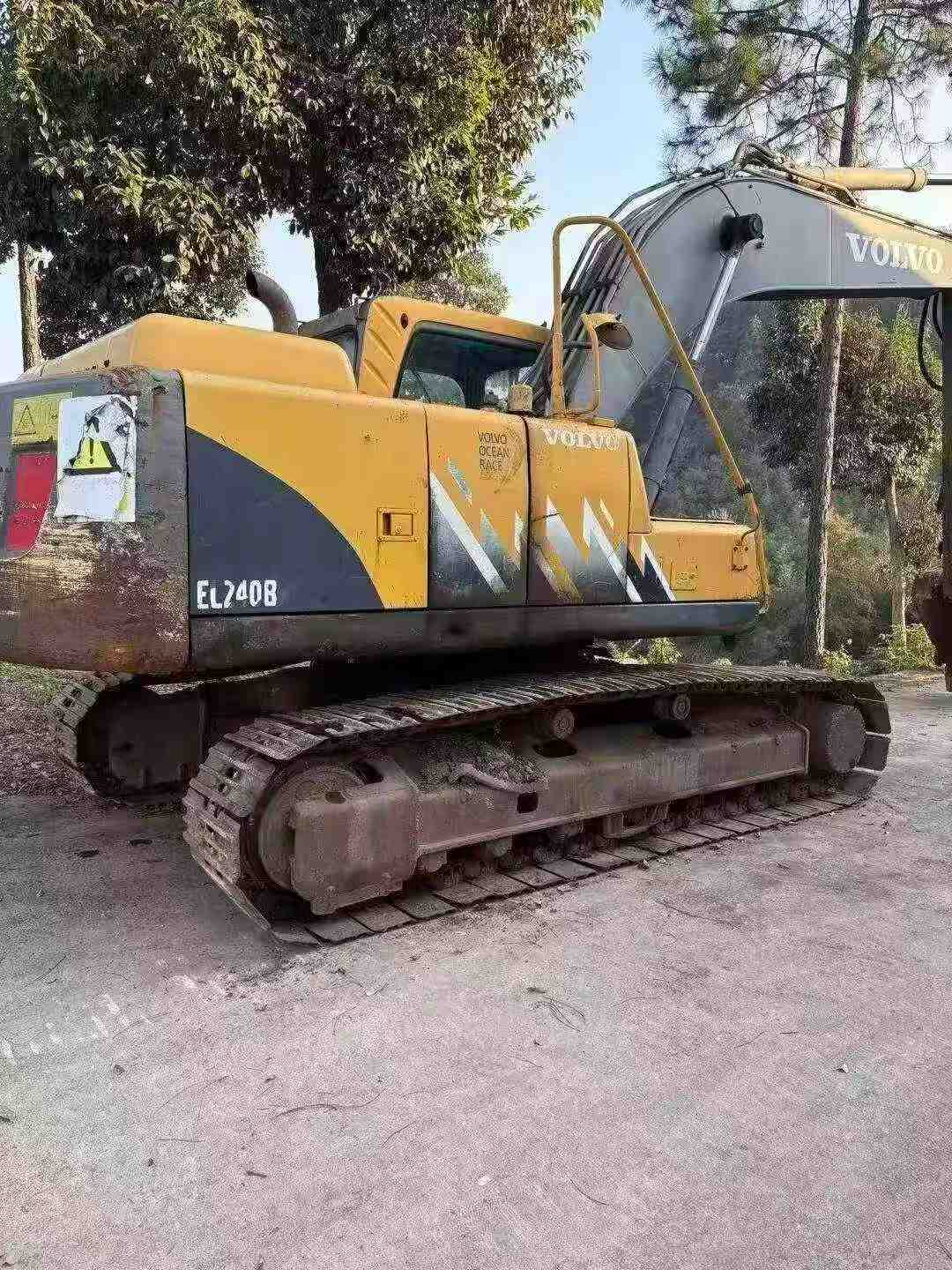Buy Volvo EC210B Used Excavator / 3 Buy Volvo EC210B Used Excavator / 3
