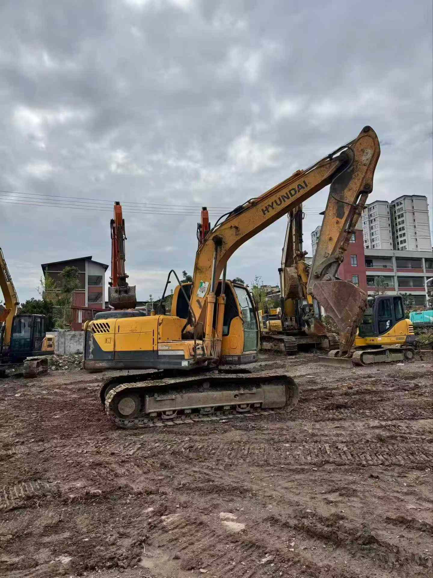 Buy Hyundai R150-7 Used Excavator / 7 Buy Hyundai R150-7 Used Excavator / 7