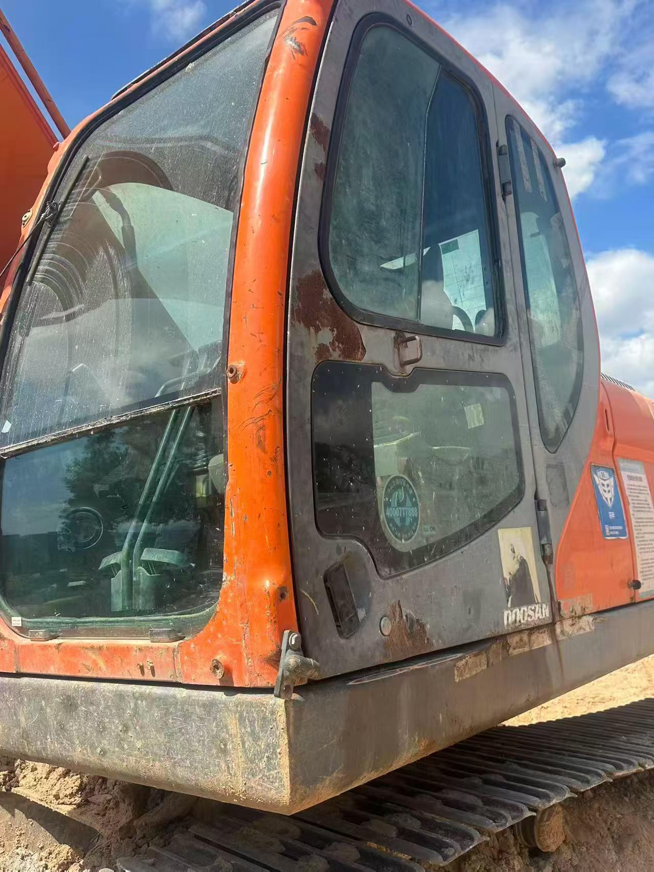 Buy Doosan DH215-9 Used Excavator / 9