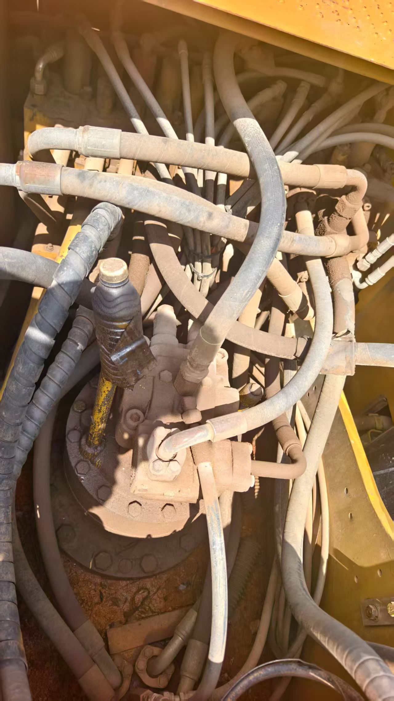 Buy Caterpillar 320D Used Excavator / 3 Buy Caterpillar 320D Used Excavator / 3