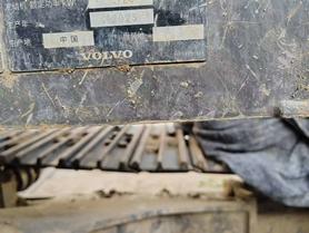 Купить Подержанный Экскаватор Volvo L220E / 9 Купить Подержанный Экскаватор Volvo L220E / 9