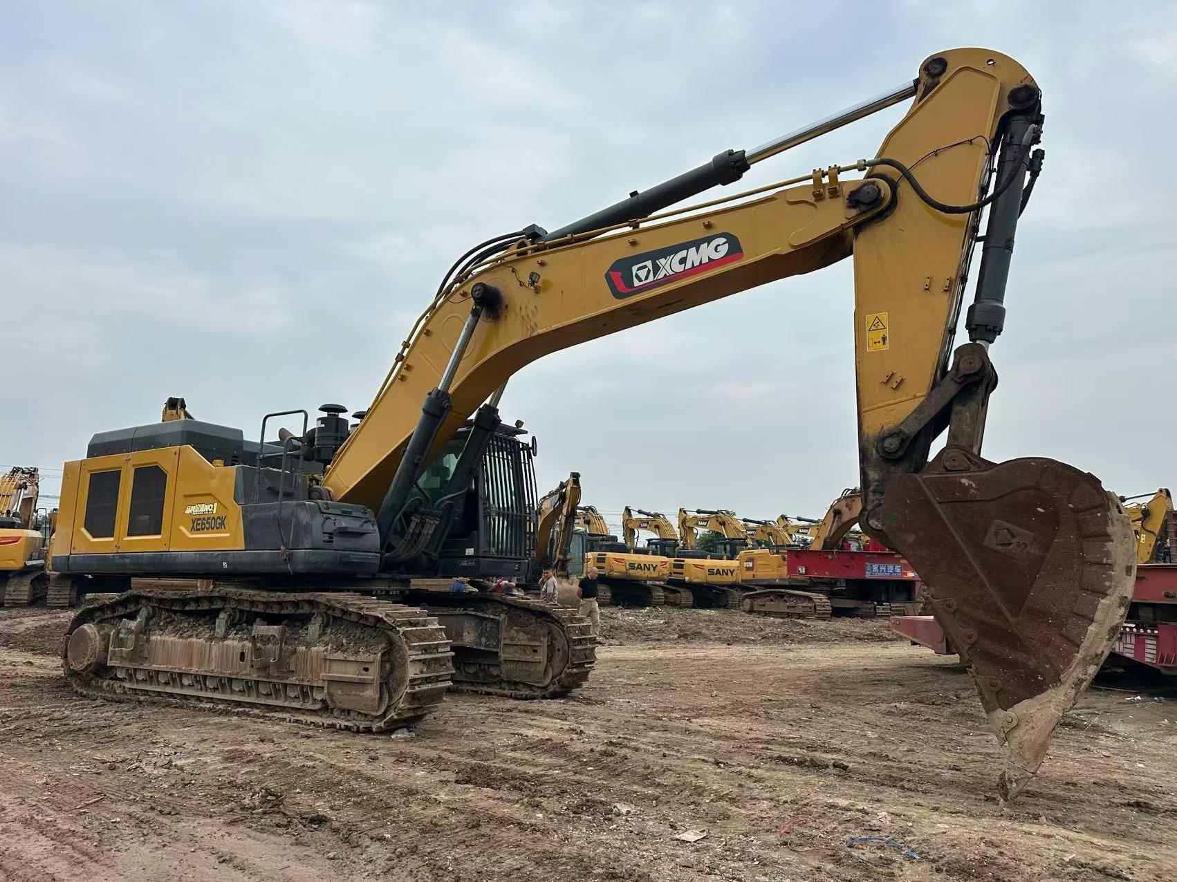 Buy XCMG XE650DP Used Excavator / 3