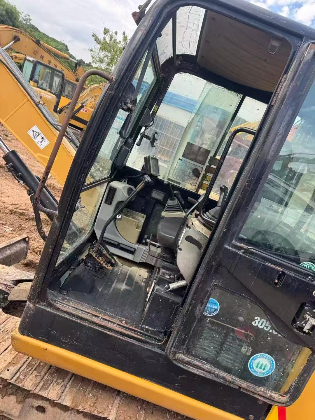 Buy Caterpillar 305.5 Used Excavator / 3 Buy Caterpillar 305.5 Used Excavator / 3