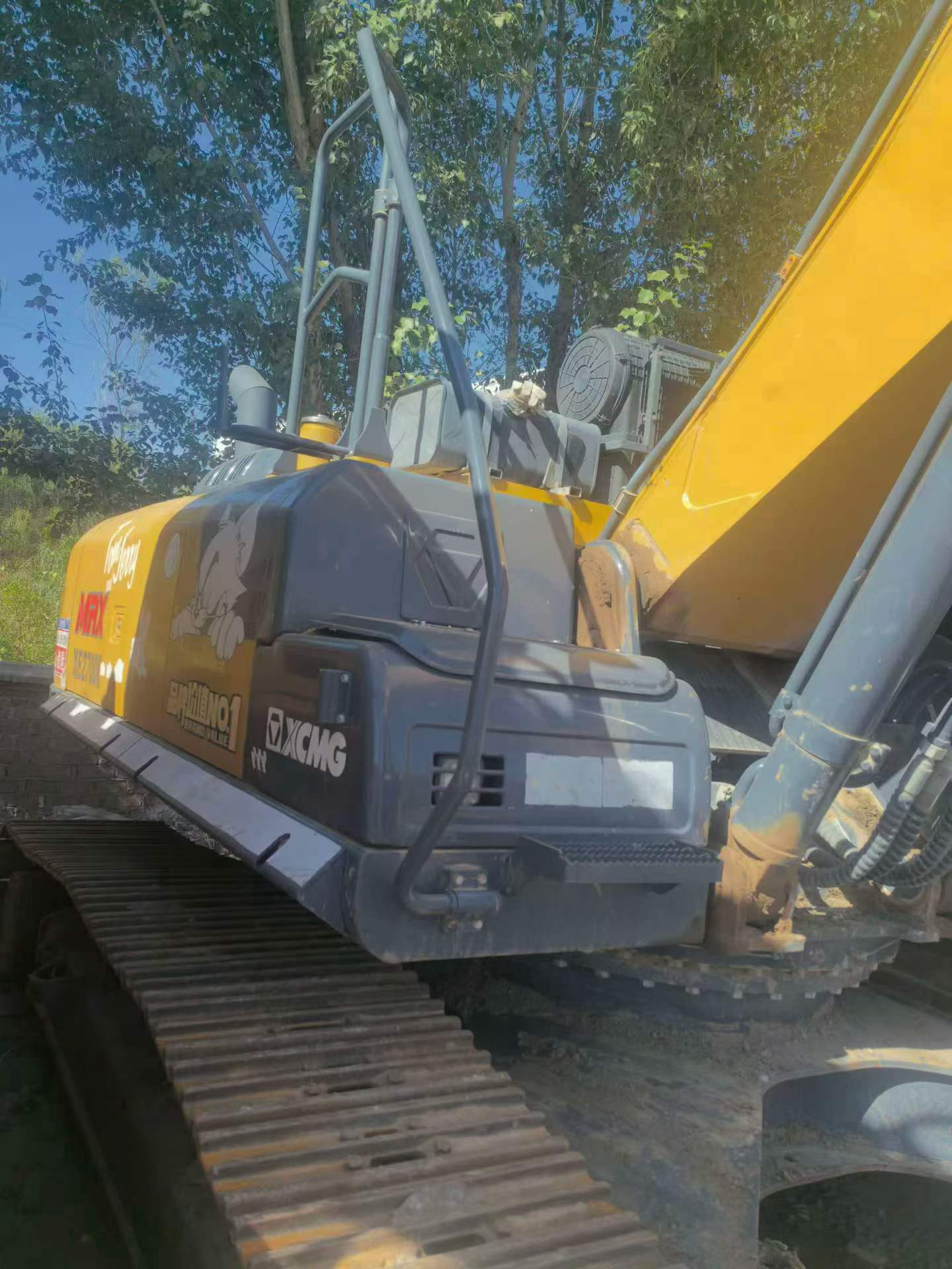 Buy XCMG XE245D Used Excavator / 3