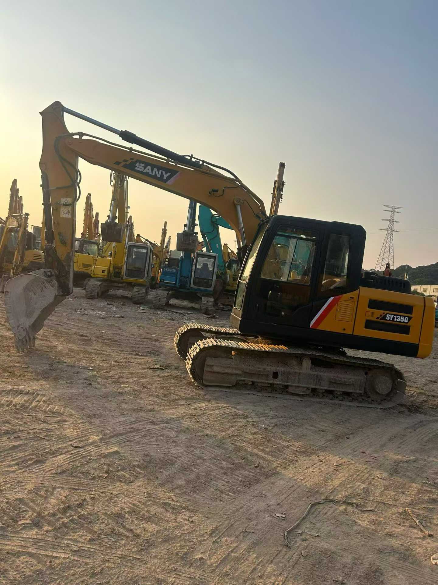Buy Sany SY135 Used Excavator / 3 Buy Sany SY135 Used Excavator / 3
