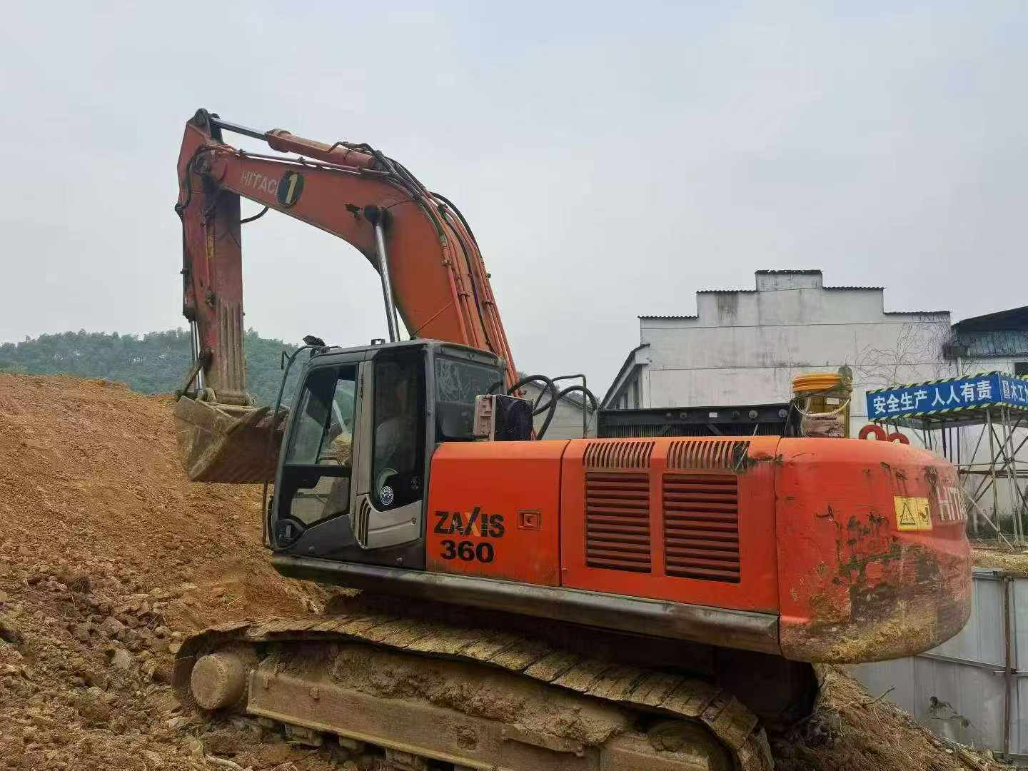 Buy Hitachi EX360-5 Used Excavator / 2 Buy Hitachi EX360-5 Used Excavator / 2