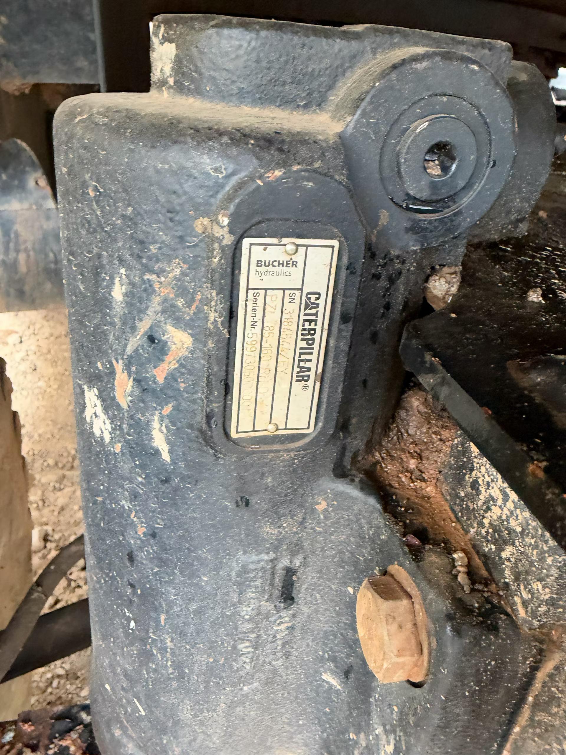 Buy Caterpillar M315 Used Excavator / 5 Buy Caterpillar M315 Used Excavator / 5