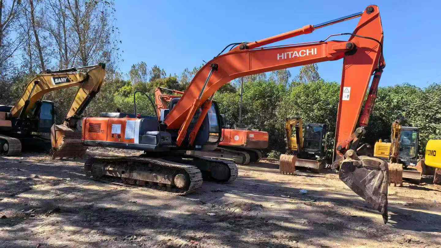 Buy Hitachi ZX240-3G Used Excavator / 3 Buy Hitachi ZX240-3G Used Excavator / 3