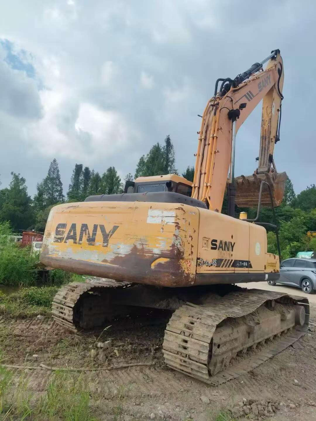 Buy Sany SY215C-8 Used Excavator / 2 Buy Sany SY215C-8 Used Excavator / 2