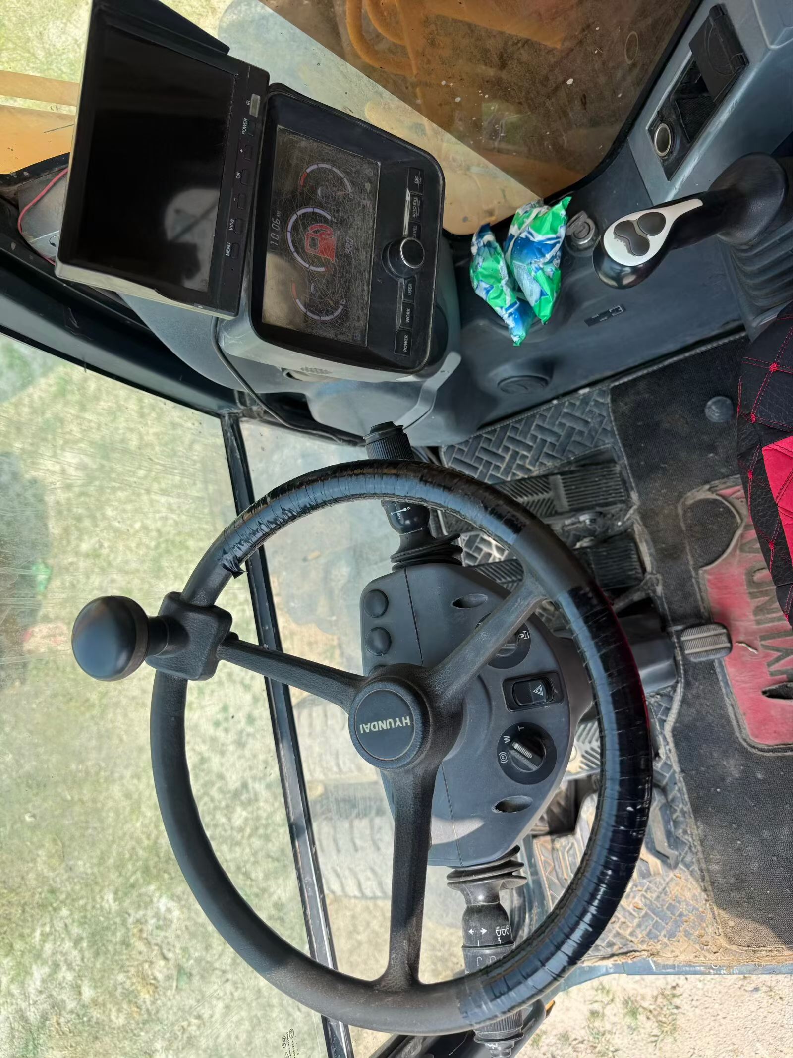 Buy Hyundai R150LC-9 Used Excavator / 5 Buy Hyundai R150LC-9 Used Excavator / 5