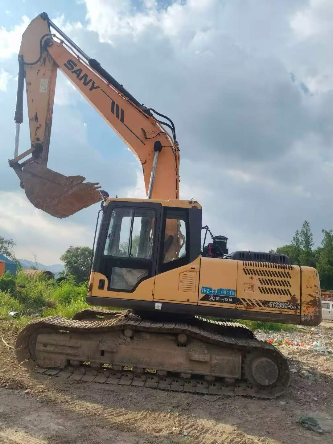 Buy Sany SY215C-8 Used Excavator / 1