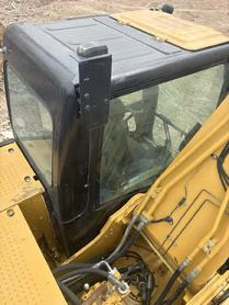 Buy Caterpillar 323D2L Used Excavator / 5 Buy Caterpillar 323D2L Used Excavator / 5
