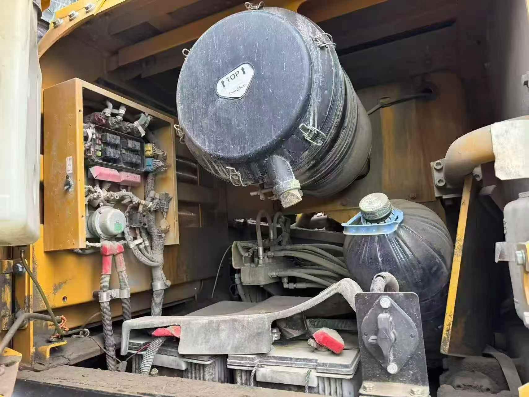 Buy Sany SY415H Used Excavator / 4 Buy Sany SY415H Used Excavator / 4