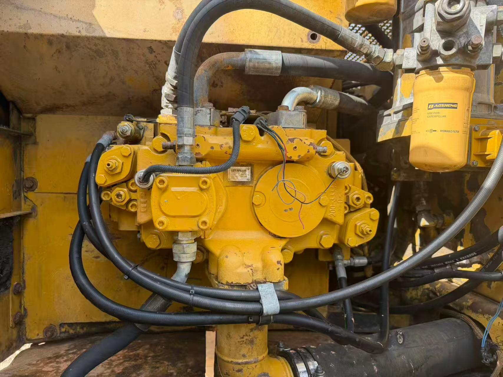 Buy Caterpillar 320A Used Excavator / 5