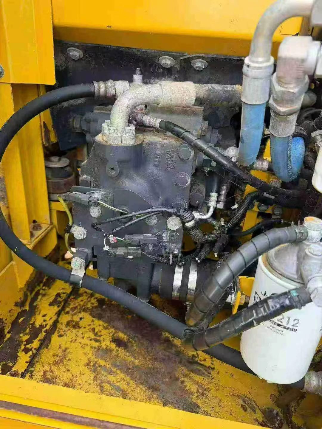Buy Komatsu PC110-7 Used Excavator / 4 Buy Komatsu PC110-7 Used Excavator / 4