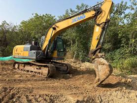 شراء حفارة XCMG XE135D مستعملة / 3 شراء حفارة XCMG XE135D مستعملة / 3