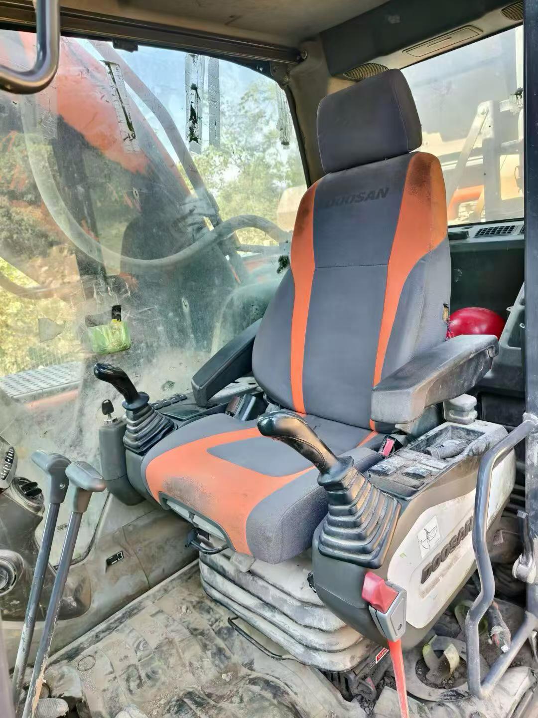 Buy Doosan DH450 Used Excavator / 8 Buy Doosan DH450 Used Excavator / 8