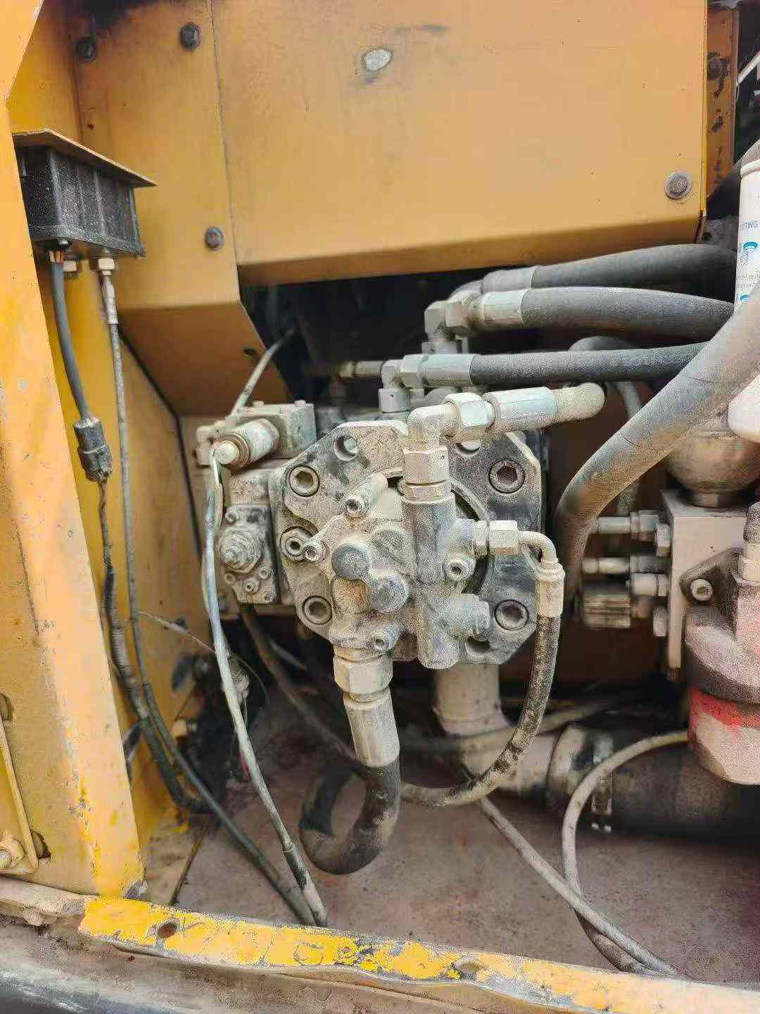 Buy XCMG XE150 Used Excavator / 7 Buy XCMG XE150 Used Excavator / 7