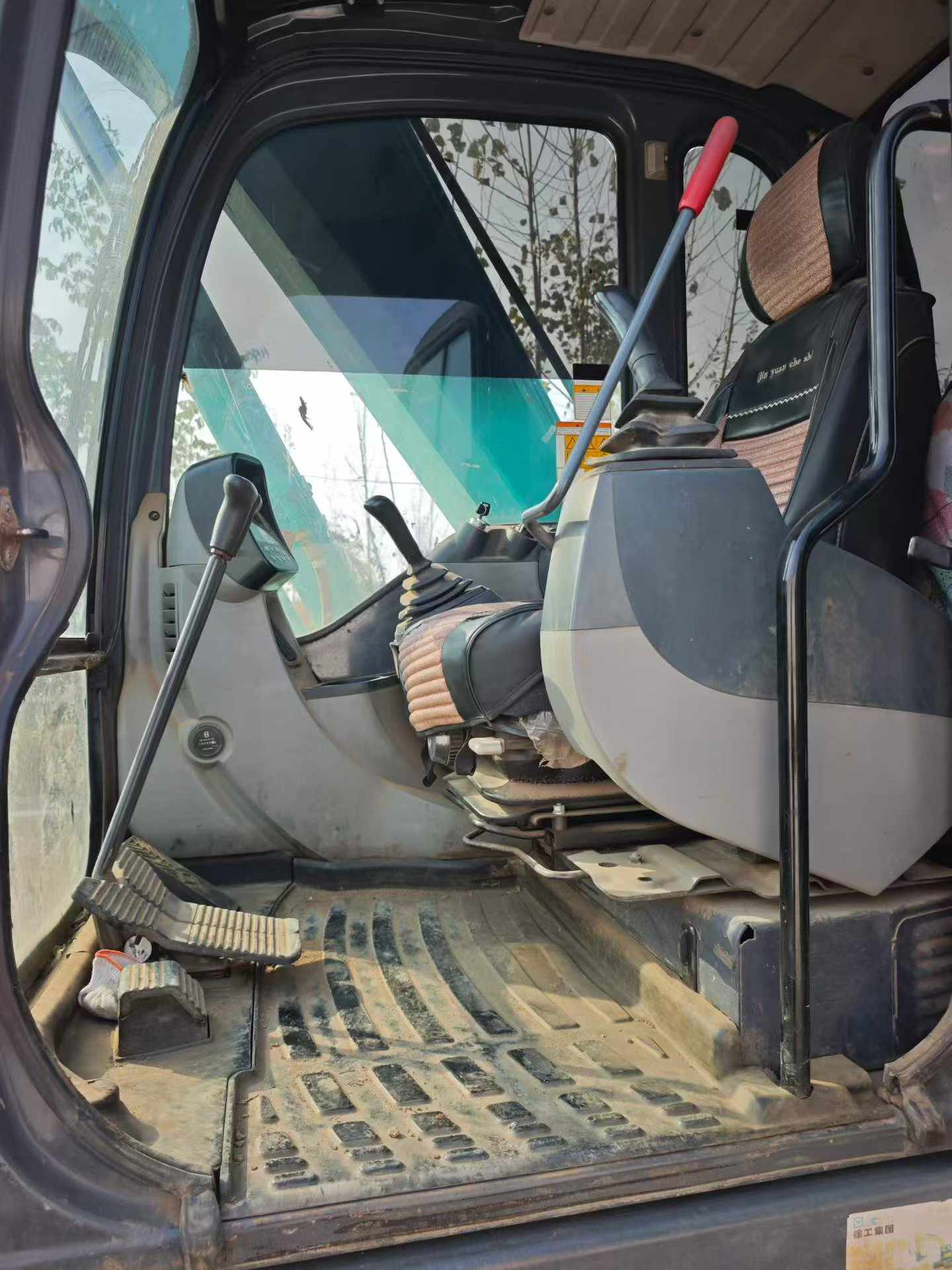 شراء حفارة Kobelco SK75 مستعملة / 6