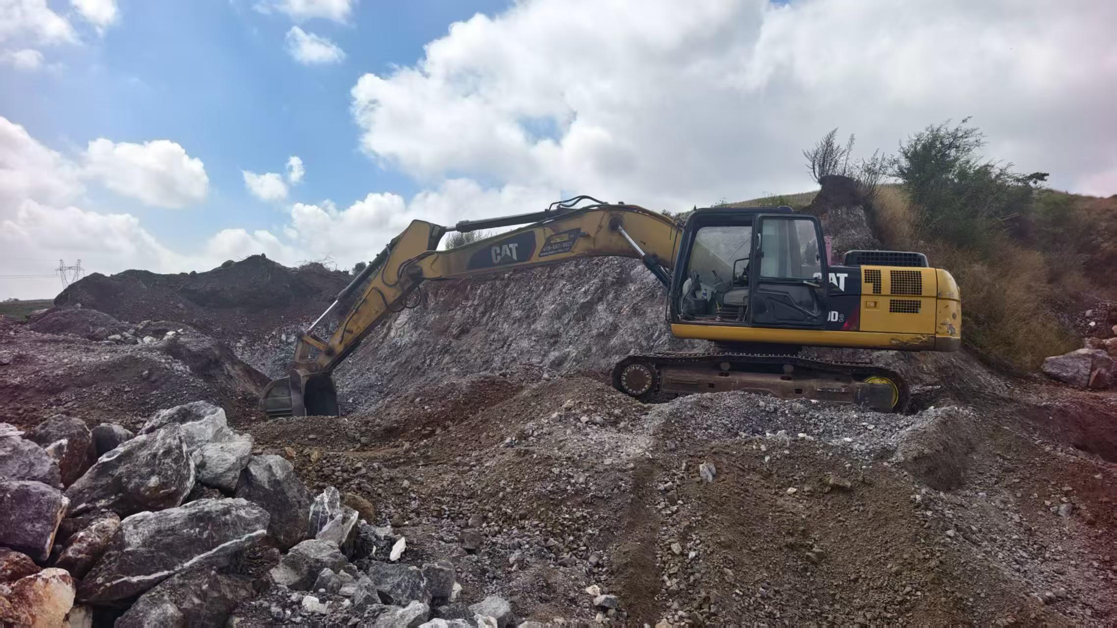 Buy Caterpillar 320D Used Excavator / 5 Buy Caterpillar 320D Used Excavator / 5
