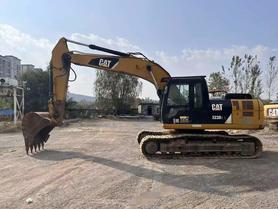 Buy Caterpillar 323 Used Excavator / 2 Buy Caterpillar 323 Used Excavator / 2