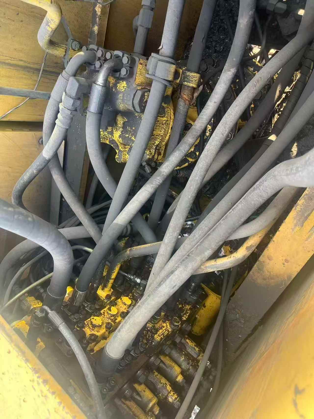 Buy Komatsu PC200-8 Used Excavator / 4