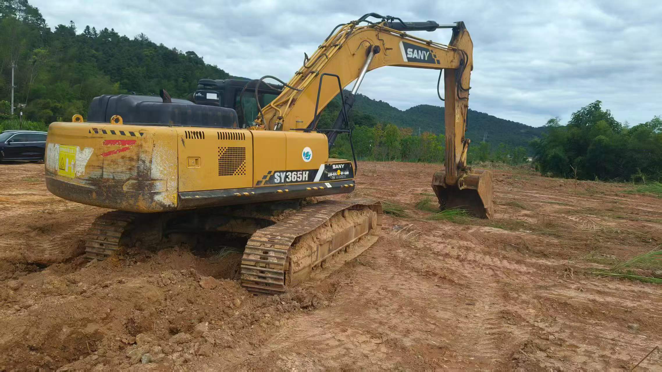Buy Sany SY305C Used Excavator / 3 Buy Sany SY305C Used Excavator / 3