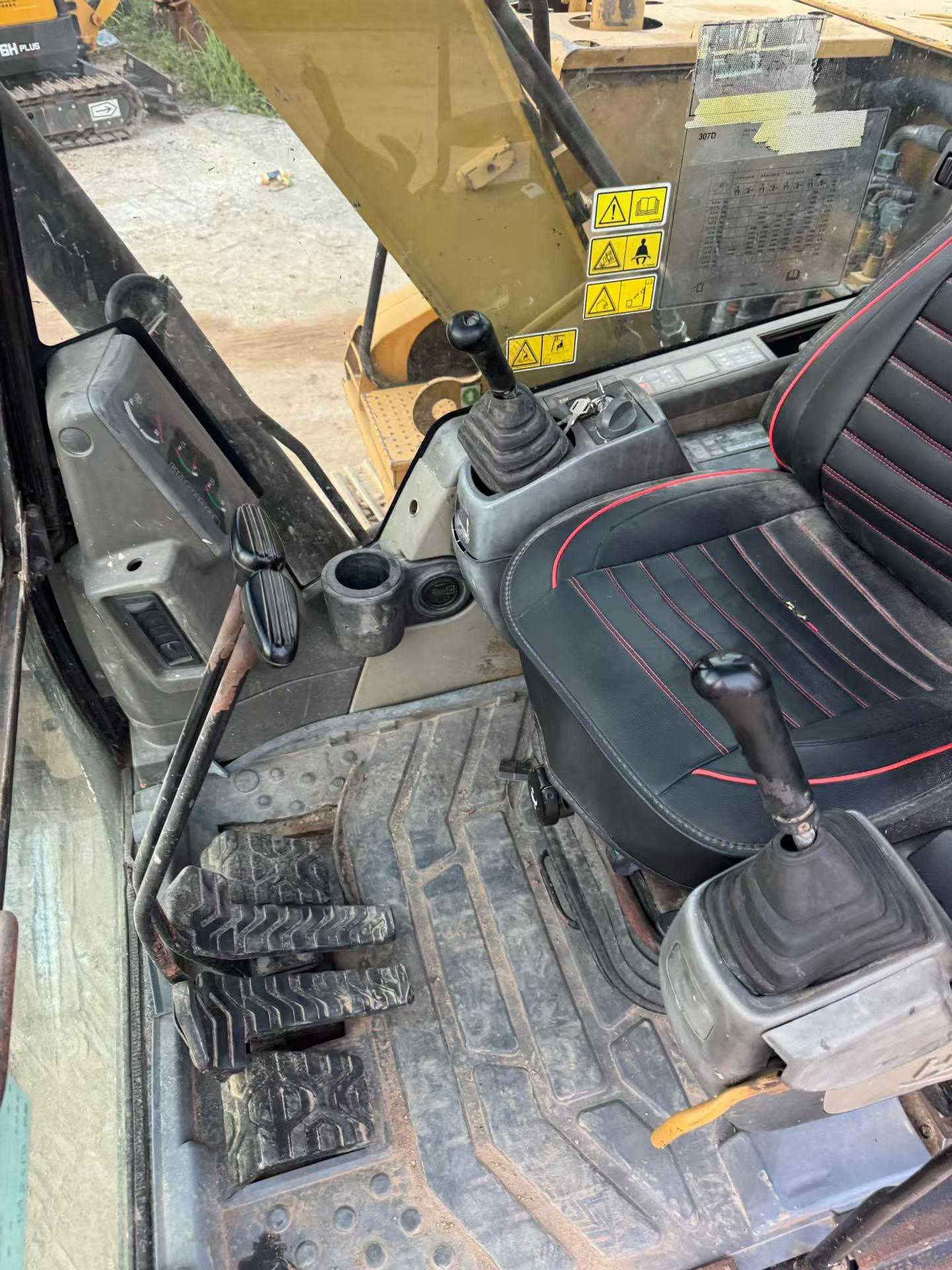 Buy Caterpillar 307B Used Excavator / 6 Buy Caterpillar 307B Used Excavator / 6