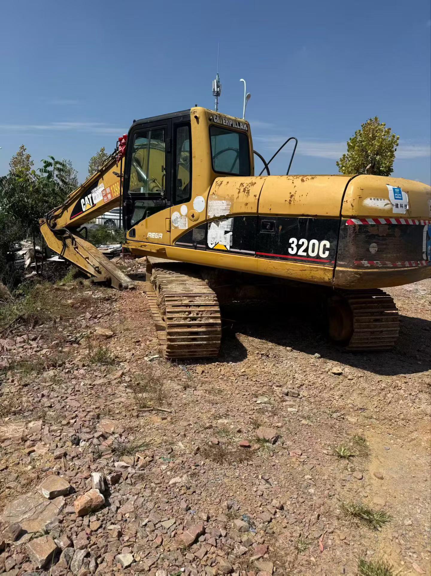 Buy Caterpillar 320C Used Excavator / 3