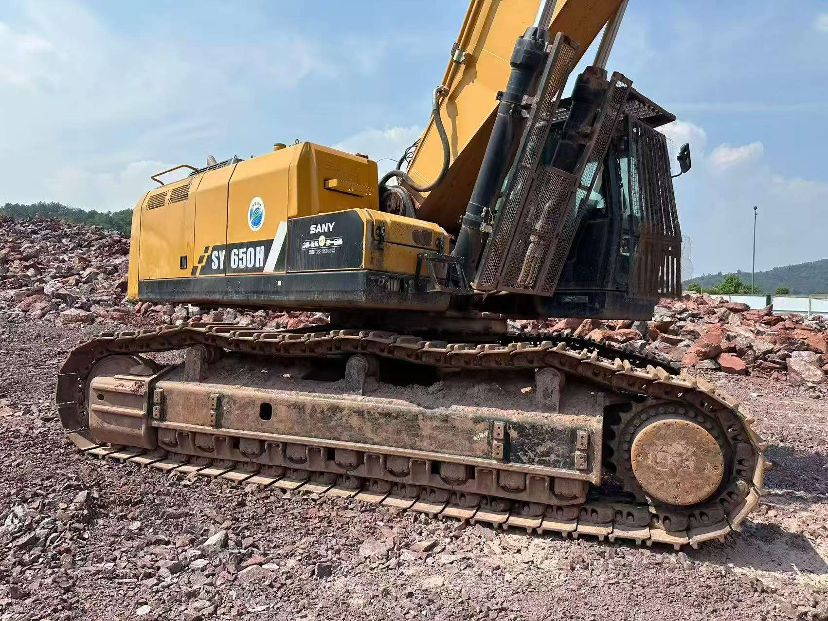 Buy Sany SY650H Used Excavator / 3 Buy Sany SY650H Used Excavator / 3