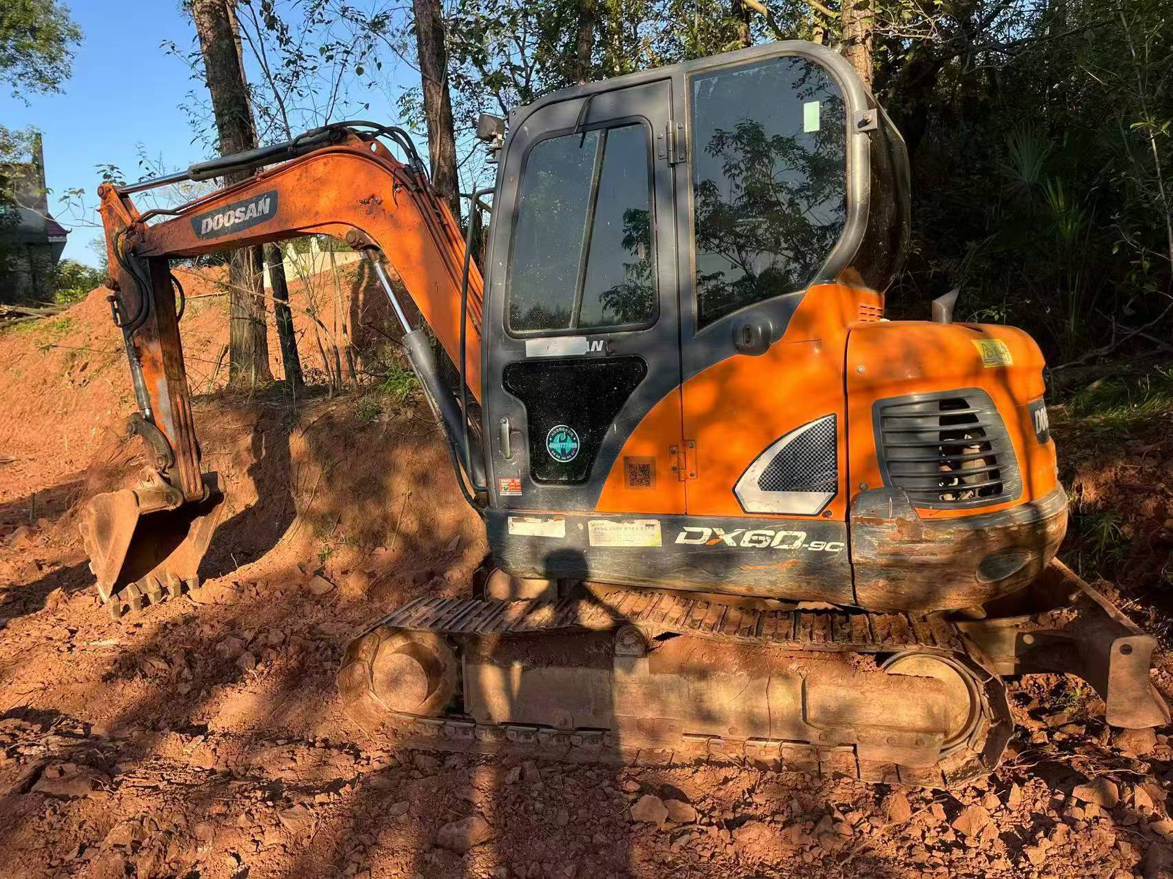 Buy Doosan DH55 Used Excavator / 1