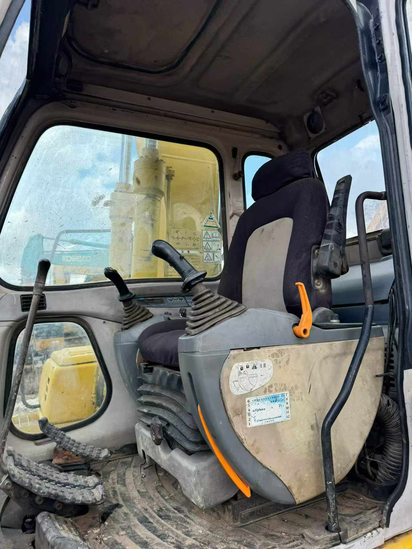 Buy Sumitomo SH120 Used Excavator / 5 Buy Sumitomo SH120 Used Excavator / 5