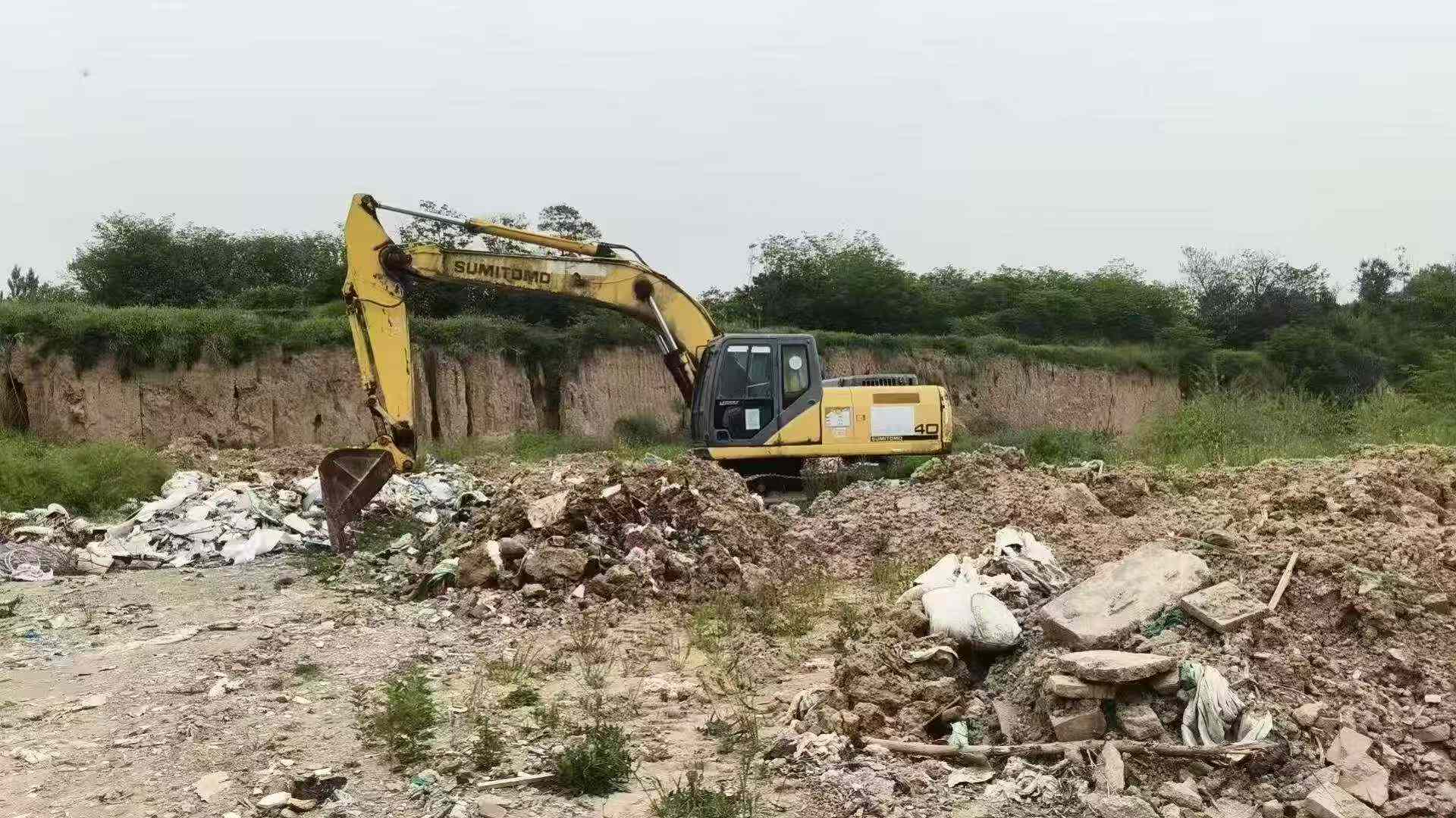 Buy Sumitomo SH240-3 Used Excavator / 2 Buy Sumitomo SH240-3 Used Excavator / 2