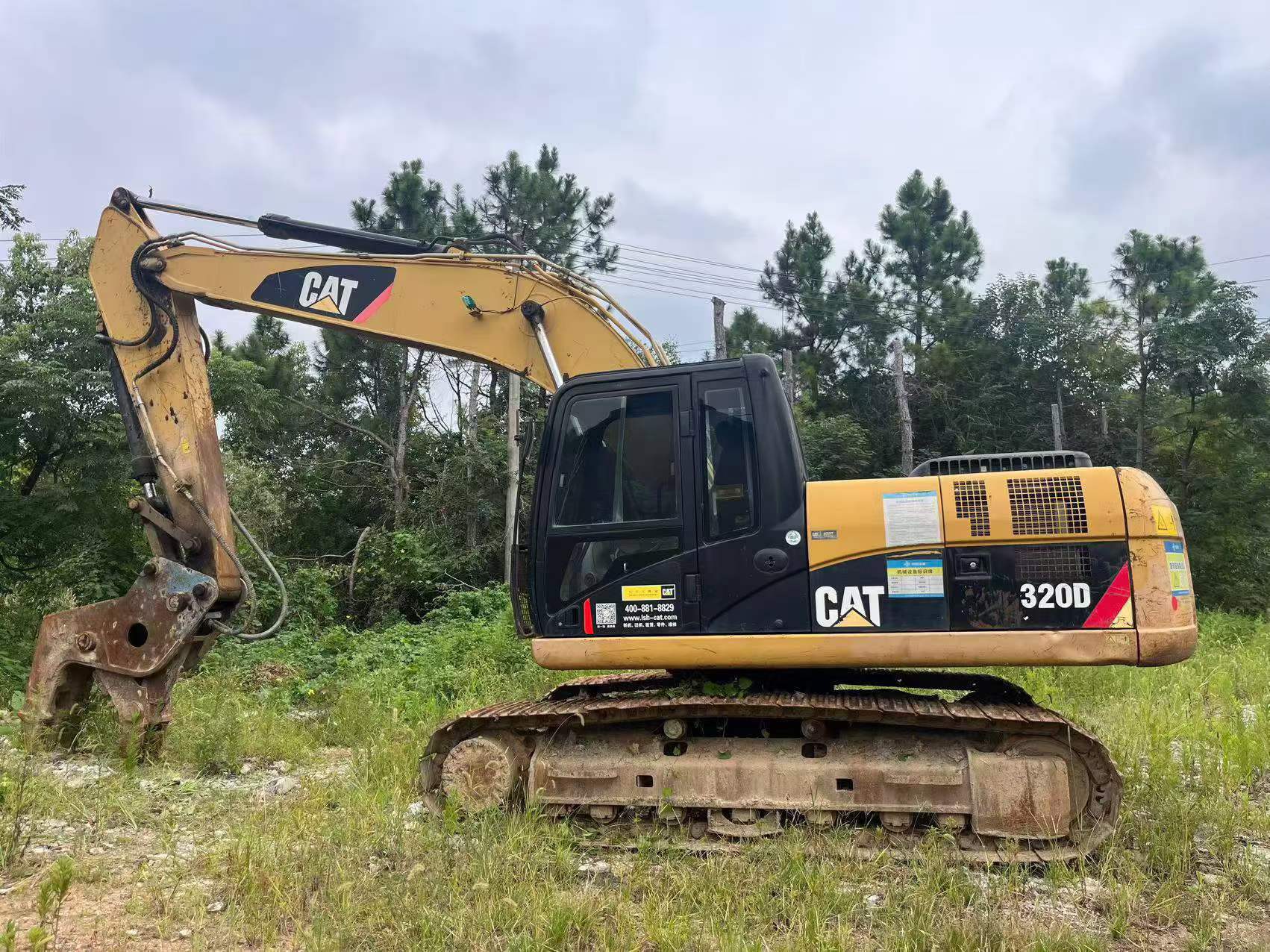 Buy Caterpillar 320D Used Excavator / 1